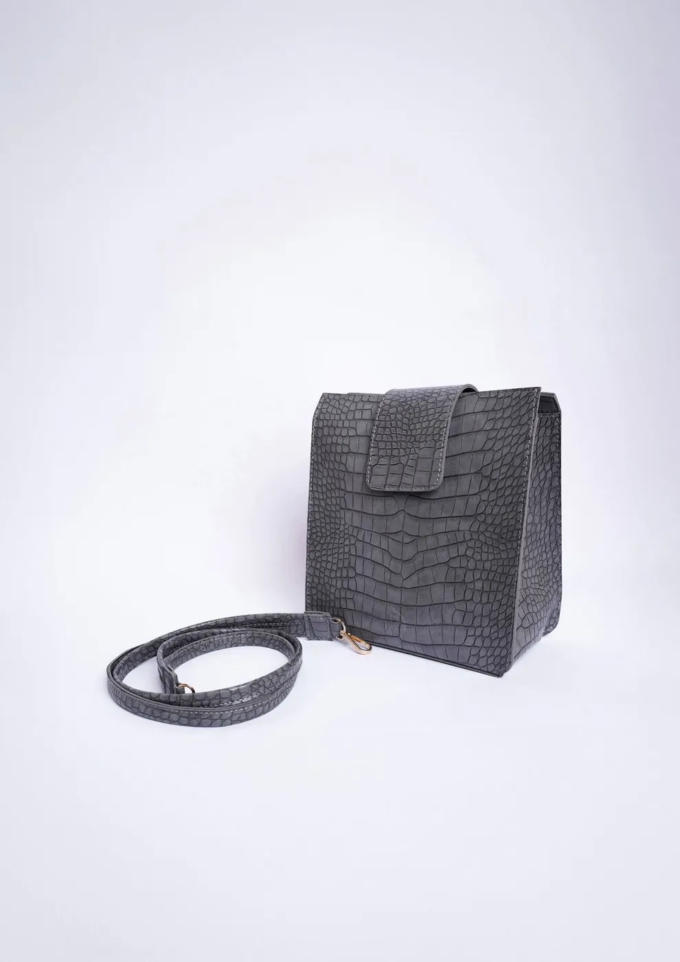lilo kix Croc Bag, צילום אווירה